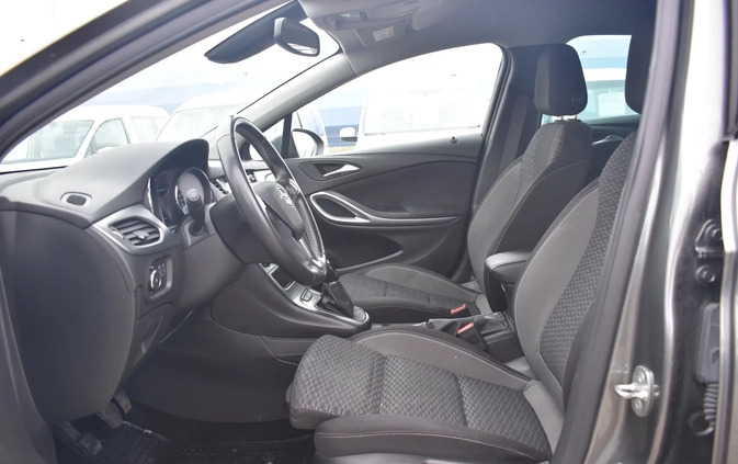 Opel Astra cena 44900 przebieg: 145411, rok produkcji 2020 z Morąg małe 562